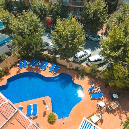 Dwo Les Palmeres Calella Esterno foto